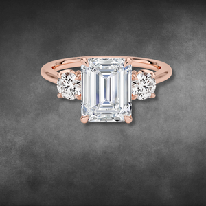 Bague à trois pierres en diamant de laboratoire certifié IGI, taille émeraude, en or jaune 14K 18K avec pierres latérales rondes pour femme, bague de mariée - Product Image 3