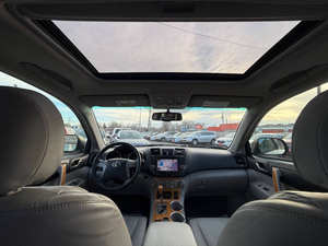 รถยนต์มือสองราคาประหยัด ปี 2009 โตโยต้า ไฮแลนเดอร์ ไฮบริด ลิมิเต็ด พวงมาลัยซ้าย - Product Image 4