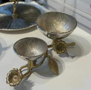 Bol de service pour collations en aluminium poli écologique de collection de luxe, branche dorée, artisanat, argent, or, bol moderne pour fête - Product Image 1