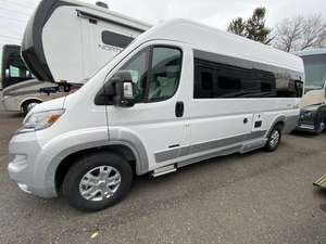 รถรุ่นใหม่ปี 2025 R-o-a-d-t-r-e-k Zion พร้อมขายแล้ว - Product Image 3