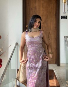 Conjunto de Salwar Kameez Anarkali de Seda con Borde Recto y Color Brillante, con Foto Real Adjunta / Kurti con Envío Gratuito a Todo el Mundo - Product Image 2