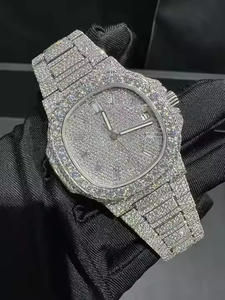 Exclusivo Reloj de Cuarzo Analógico para Hombre con Detalles de Diamantes Moissanite, Estilo Festivo y Reloj de Regalo Premium - Product Image 3