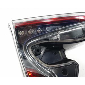 ไฟเบรกหลังซ้ายแบบรวมในตัวประตู TOYOTA C-HR Hybrid 81590-F4021 (16>23) - Product Image 3