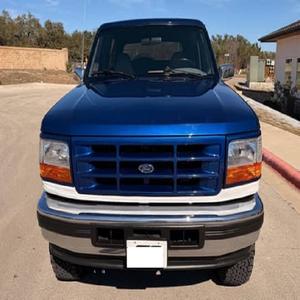 FORD BRONCO XLT USADO DE 1996 CON VOLANTE A LA IZQUIERDA/DERECHA - Product Image 1