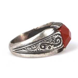 Bague Chevalière Tendance pour Homme en Argent Sterling 925 avec Pierre d'Agate Rouge Carrée, Plaqué Or Rose et Rhodium, Sertissage Clos, Cadeau Idéal - Product Image 3
