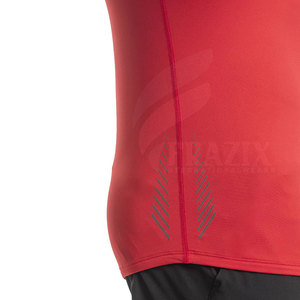 Nouveau modèle de t-shirt de gym pour hommes fabriqué au Pakistan Nouveau stock de tissu tricoté en polyester/coton en vente - Product Image 5