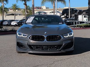 BMW Serie 8 M850i xDrive V8 4.4L 4WD 2023 Usado en Buen Estado - Product Image 2
