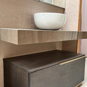 Estante de Porcelana Efecto Mármol Beige Hecho a Mano en Italia, 120x50x10 cm, Acabado Brillante, Uniones a la Inglesa - Product Image 2