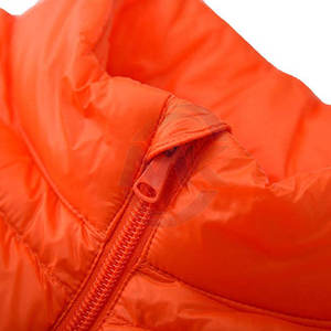 Nuevo Chaleco Acolchado de Invierno para Hombre, Cuello Alto, Colores Personalizados de Alta Calidad, MOQ Bajo de 20 Piezas, Hecho en Pakistán - Product Image 3