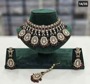 Joyería más de moda para la función de la boda india CZ piedra tachonada con perla trabajo gargantilla collar conjunto pendientes y Mangtika conjunto - Product Image 5