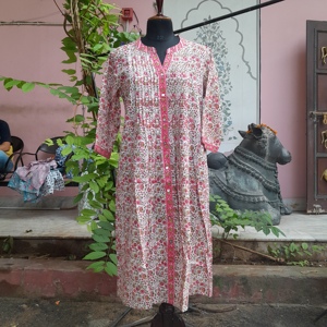 ชุดเดรสผ้าพิมพ์ลายสำหรับผู้หญิงชุดกระโปรงมีกระดุมด้านหน้ามีลายผ้าจีบเย็บ - Product Image 2