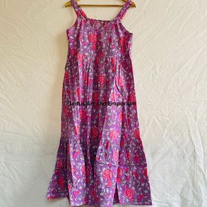 Hermoso Vestido Estampado Floral en Bloques de Algodón, Vestido para Uso Casual, Vestido Estampado a Mano - Product Image 1