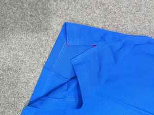 เสื้อโปโลแขนสั้นสำหรับผู้ชายสีล้วนใหม่ - Product Image 5