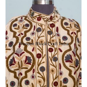 Veste matelassée florale bohème pour femmes, veste en velours brodée à la main, veste coupe-vent en coton Suzani, automne, hiver, été - Product Image 2