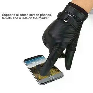 Gants d'hiver en cuir véritable noir pour homme et femme, imperméables et protecteurs, avec logo personnalisé - Product Image 3