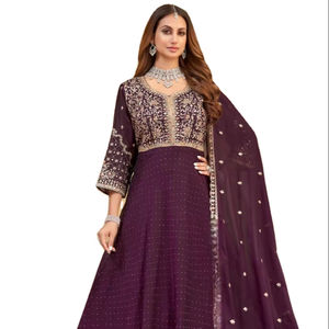 Traje Anarkali Bordado Color Vino Tinto con Dupatta para Bodas, Fiestas y Eventos Festivos para Mujer - Product Image 4