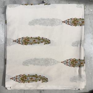 Tela de Algodón Estampada en Bloque de Primera Calidad, Ecológica y Ligera para Confección de Vestidos, Hecha a Mano en India con Diseño Floral - Product Image 3