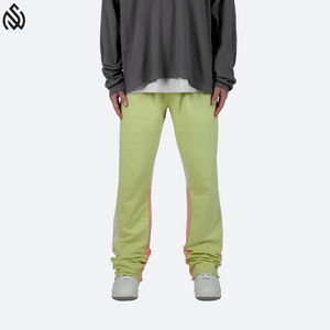 2025 pantalones acampanados personalizados de alta calidad para hombre en blanco Vintage Jogger pantalones de chándal Acampanados para hombre - Product Image 1