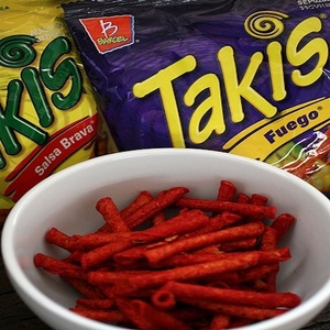 Venta al por mayor de Takis Sweet Chili, chips de tortilla enrollados crujientes, sabor picante suave, 3.2 oz (90g), 90g en venta - Product Image 1