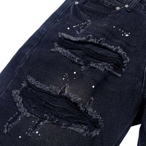 Streetwear pour hommes surdimensionné avec logo personnalisé noir de détresse déchiré à l'acide short en jean pour hommes - Product Image 4