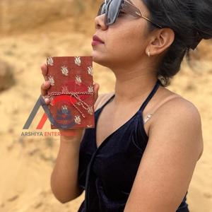 ใหม่ทำด้วยมือจริง Banarasi Sari ผ้าปลอดภัยด้ายปิดวารสารวินเทจสีสันสดใสปก unlined รีไซเคิลแผ่นไดอารี่ - Product Image 1