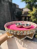 Plateau décoratif en perles Latkan avec 2 bols pour Thalposh, Cérémonie de Pithi Kumkum, Inauguration, Mahashivratri, Pooja