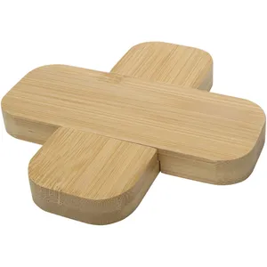 Utensilios de Cocina Personalizados de Bambú Croc - Product Image 1