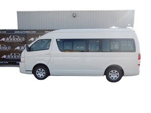 SUV Ultra-Lujo de 7 Plazas con Asientos de Tela R18, Motor Turbo de Gasolina de Más de 4L, Automático, Volante a la Izquierda, para Transporte de Pasajeros - Product Image 2