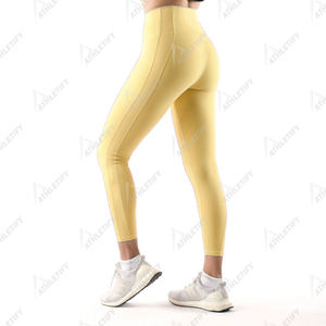 Mallas de Yoga de cintura elástica de alto rendimiento y elásticas perfectas para yoga gimnasio y uso diario - Product Image 2
