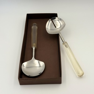 Ensemble de 2 serveurs à salade en métal argenté de nouvelle conception avec poignée en résine transparente pour table à manger, ensembles de serveurs à salade par R B Overseas - Product Image 3