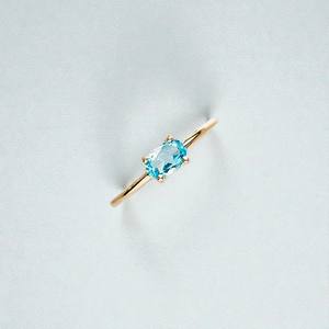 Blue Topaz Quartz 8x10 MM Gemstone <b>Rings</b> for Women - Wholesale Gold Plated Oval Gemstone <b>Rings</b> - Product Image 1