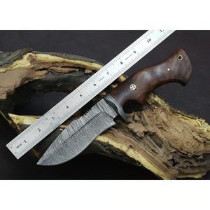 Couteau Skinner personnalisable en acier Damas avec manche en bois OEM pour bricolage chasse et dépouillement couteaux de cadeau d'anniversaire parfaits - Product Image 4