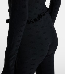 Pantalones de chándal Acampanados para mujer vendedores elegantes de corte ajustado que producen tela duradera con diseño moderno clásico - Product Image 3