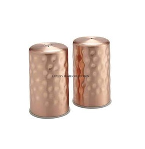 Élégant ensemble de salière et de poivrière en métal de luxe avec finition lisse et design ergonomique pour une expérience culinaire raffinée - Product Image 2