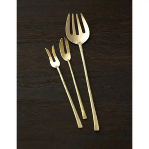 Fourchette à fruits en acier inoxydable de conception classique avec poignée de créateur faite à la main ensemble de fourchettes à fruits royaux pour restaurant - Product Image 4