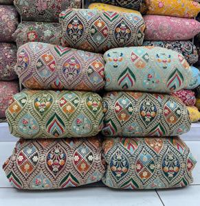 Tela bordada personalizada de alta calidad, Material textil no tejido suave y duradero para prendas de vestir, decoración del hogar, accesorios artesanales - Product Image 5