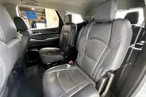 BUICK ENCLAVE ESSENCE 2018 D'OCCASION CÔTÉ GAUCHE/DROIT - Product Image 6