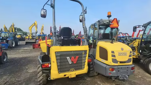 Best!! 6x4 Diesel Tractor Head Prime Mover Heavy Duty Semi <b>Truck</b> For Commercial Road Transport And Logistics Applications - Product Image 4