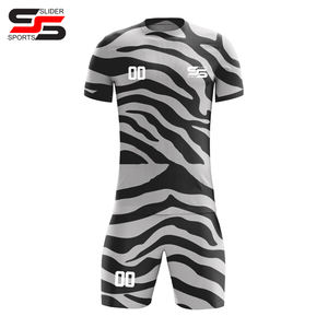 Kits de vêtements de football en gros d'usine 2025 maillot de football de club de haute qualité numéro personnalisé nom et logo uniformes de football - Product Image 4