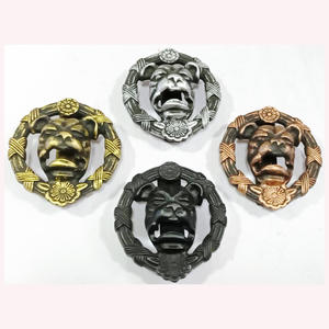 Heurtoir de porte en laiton classique de style traditionnel vintage avec revêtement en poudre noire pour les entrées de maison, de bureau et d'hôtel - Product Image 3