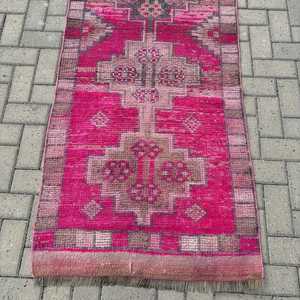 Tapis vintage 2,9 x 11,1 pieds, tapis turc, tapis rose style sud-ouest en laine - Product Image 3