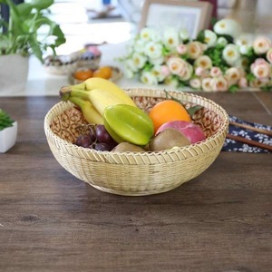 Panier de rangement tissé en bambou avec texture florale pour accessoires de cuisine - Product Image 3