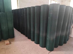 Lưới màu xanh lá cây <span class=keywords><strong>PVC</strong></span> tráng dây thép mạ kẽm vườn hàng rào CuộN 6x6cm Kích thước lưới mạ kẽm dây hàng rào CuộN gia cầm lưới - Product Image 5