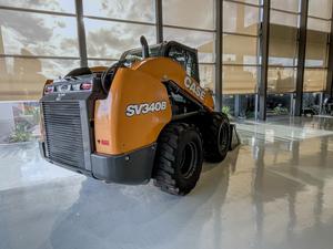 Chargeuse compacte sur pneus CASE SV340B, 90 CV, diesel, machine de construction robuste, boîte de vitesses, pompe, moteur - Product Image 5