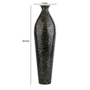 Black Handcrafted Flower <b>Vase</b> a Beautiful Fusion of Artistry and Texture for Elegant Floral Arrangements - Product Image 4