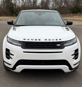 Land Rover Range Rover Evoque P250 Dynamic AWD 2024 Usado en Excelentes Condiciones, Volante a la Izquierda, Interior Oscuro, Asientos de Cuero, R19, Techo Solar Automático - Product Image 1