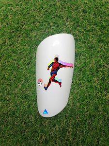 Equipo de protección de jugador de fútbol masculino de alto nivel Tipo 18 Espinilleras de altos estándares - Product Image 4