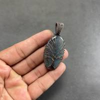 Collier pendentif unique en labradorite de Madagascar, représentant l'arbre de vie, en fil de cuivre, pour les amoureux de la nature, toutes tailles disponibles