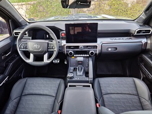 Used 2024 for for Left Hand Drive SUV Diesel 4.1-6L Automatic Dark Seats 360 <b>Camera</b> <b>Panoramic</b> Sunroof - Product Image 5