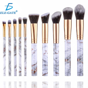 Set di 10 Pennelli Professionali per Trucco con Setole Sintetiche Morbide e Finitura Effetto Marmo, 14 Pennelli per Guance e 10 Pennelli per Viso in un Unico Set - Product Image 1